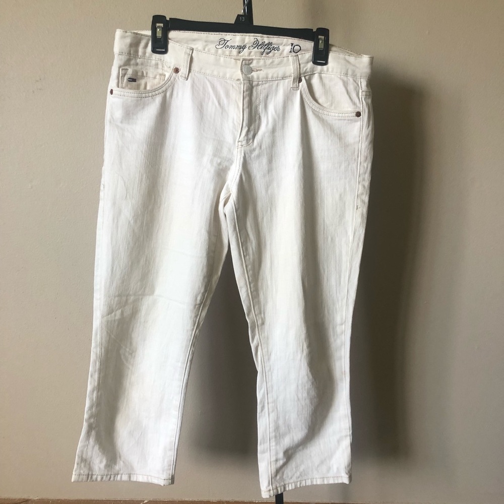White Tommy Hilfiger Capris